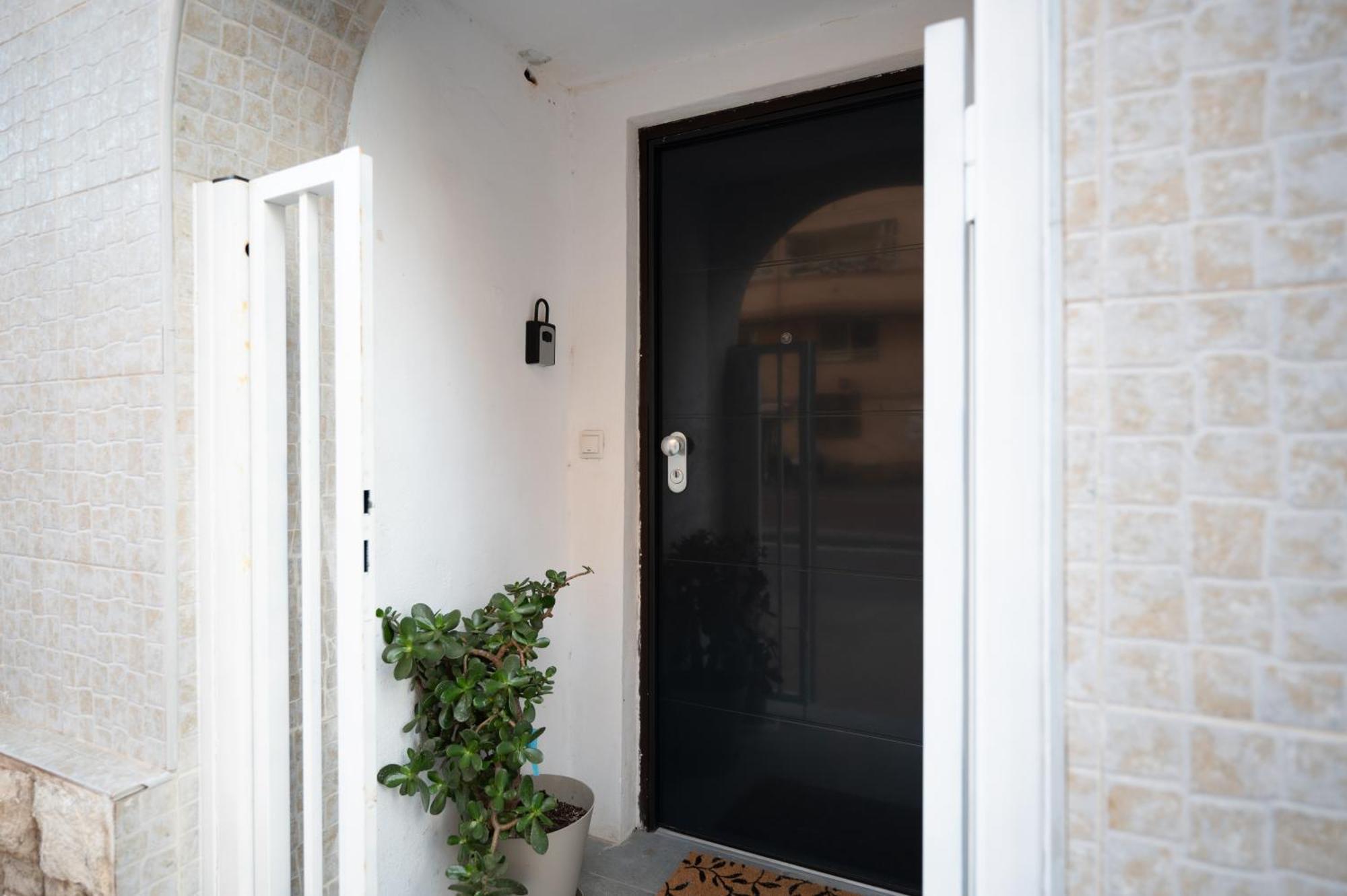 Apartalux Premium Suites Grao de Castellon Bagian luar foto